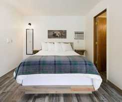 Hotel Beargrass Lodging and RV Resort