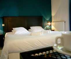  Hotel Atmosphere