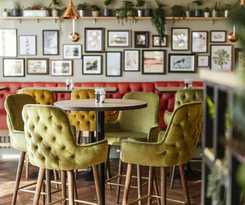 Hotel Oyster House