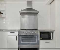 Hotel Alps Lakeview Lodge