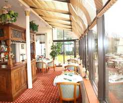 Hotel Tyr Graig Castle