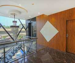 Hotel Paras