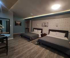 Nikita\'s Place