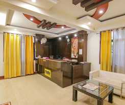 Hotel Fabhotel City Palace
