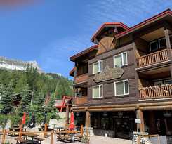 Hotel Cornerstone Lodge