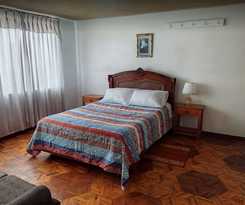 Hotel Hostal Altamira Suites