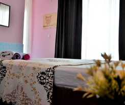 Retro Suites