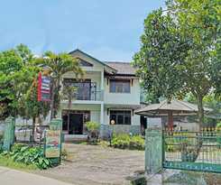 OYO 92431 Grand Bintang Guest House
