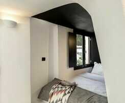 Pearl of Caldera Oia Boutique