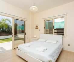 Rose Villas Collection