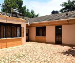 Hotel Golden Cherries Guest House