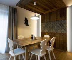 Sepp and Hanni\'s - Suiten im Dorf