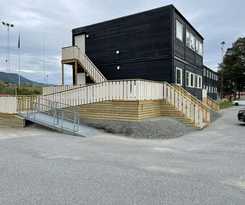 Hotel Biri Arena Overnatting