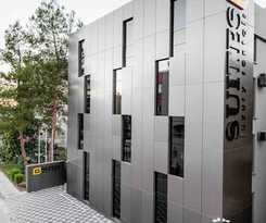 G Suites Luxury Rentals