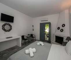Ostria Studios and Apartments