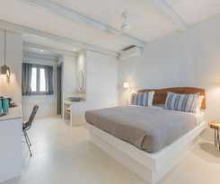 Paros Cape Suites