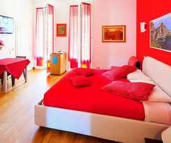 Lia Rooms