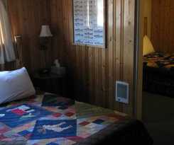 Hotel Evergreen Motel