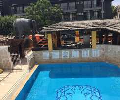 Safari Suit Hotel