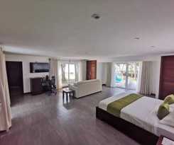 Searenity Beach Villa