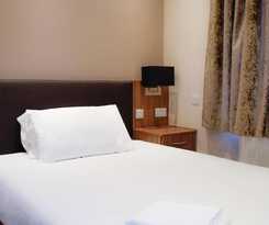 Hotel Casuarina Tree
