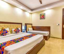 Hotel Fabhotel Sr Residency
