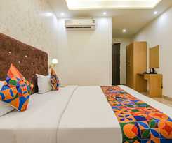 Fabhotel Crown Star