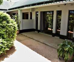 Lulu Guest Lodge