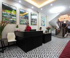 Hanoi Liliane and Travel