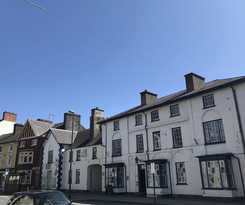 Hotel The Black Lion Royal