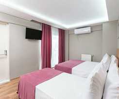 Ria Suites Hotel