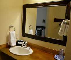 Hotel Glacier Guides Lodge