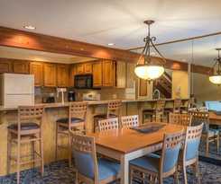 Hotel Whispering Woods Resort by VRI Americas