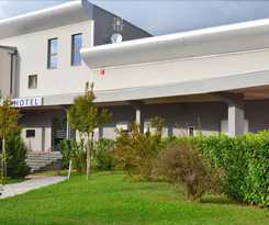  Family Hotel