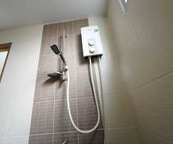RoomQuest Tha Sala