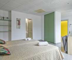 Hotel Les Begues Apartments