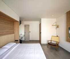 Meander Saigon - Hostel