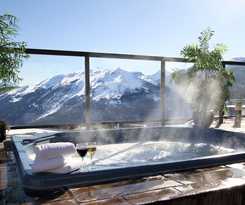 Hotel Whistler's Inn