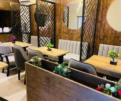 Hotel Marmariss and Suites