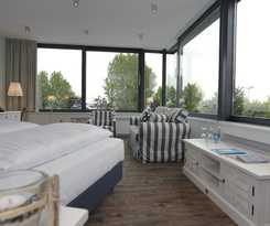 Acqua Strande Yachthotel and Restaurant
