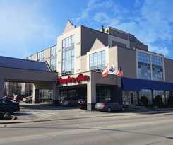 Hotel Ramada By Wyndham Niagara Falls By The River