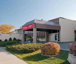 Travelodge By Wyndham Winnipeg