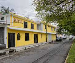 Hotel OYO Mar&iacute;as,Aeropuerto Internacional de Chetumal