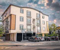 Adam Apart Hotel 2