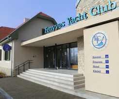 Hotel Fenyves Yacht Club