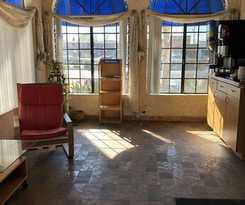 Hotel Travelers Inn