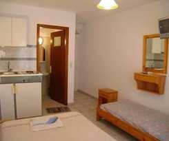Hotel Studios Simos