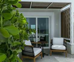 Hotel Wharfside Village