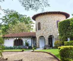 Hotel Country La Tour