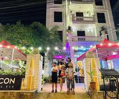 Hotel Falcon and Restaurant Phong Nha